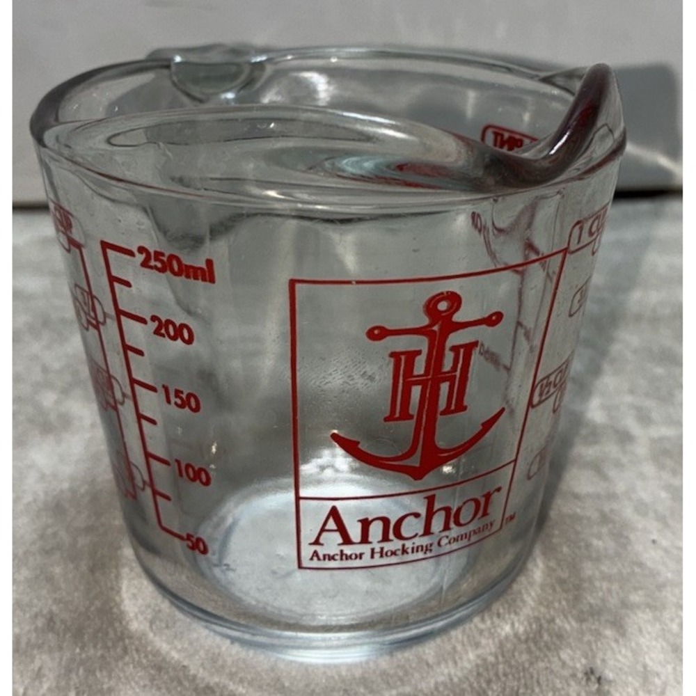 Vintage Anchor Hocking  1 Cup Glass Measuring Cup Clear Red Print 8 oz #696